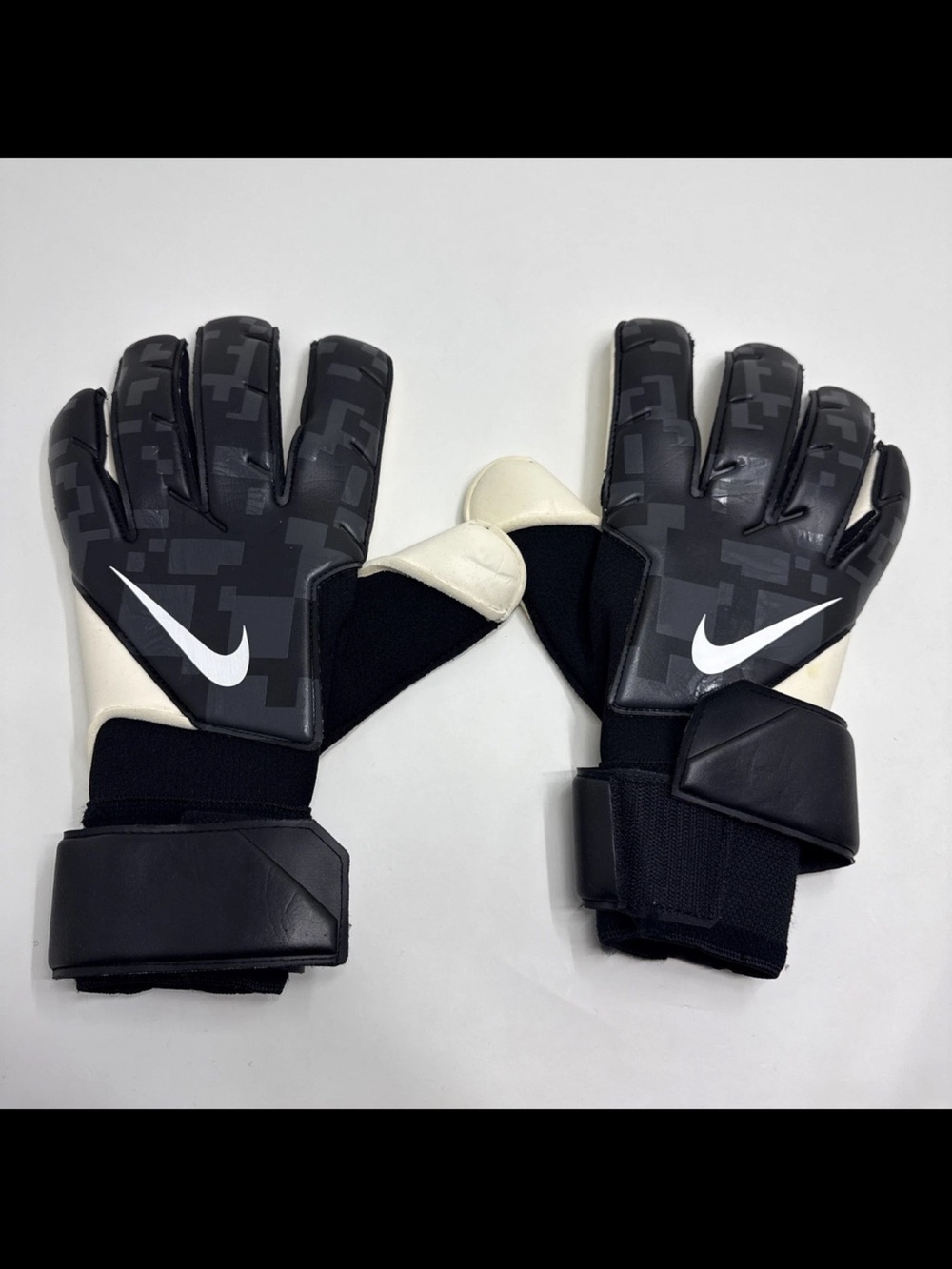 NIKE VAPOR GRIP 3 REVERSE STITCH PLAYER EDITION GK GOALIE SOCCER GLOVES SIZE 9.5